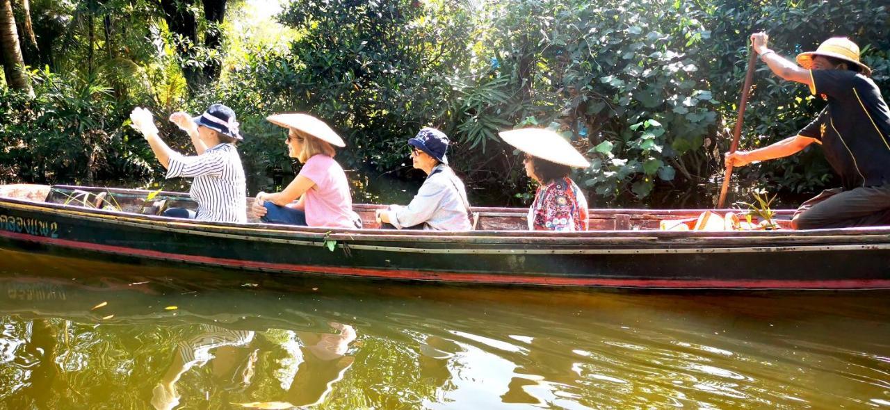 Hotel Baan Glangsuan Bang Kobua à Bang Chak Extérieur photo