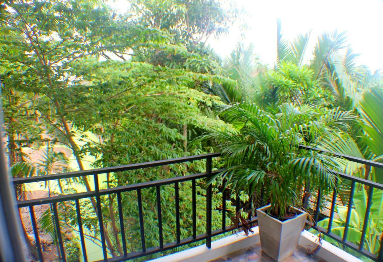Hotel Baan Glangsuan Bang Kobua à Bang Chak Extérieur photo